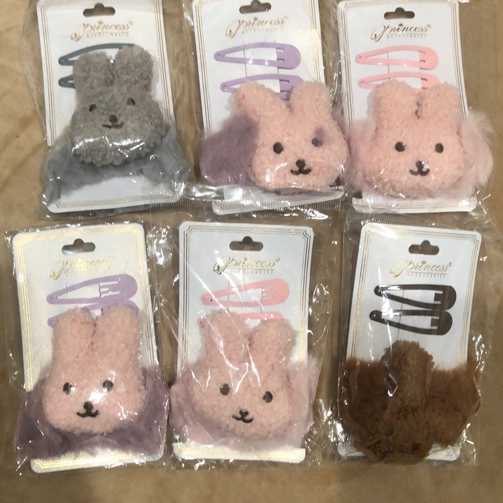 Little bunnies face and hair clips
